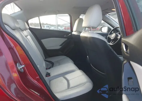 2018 Mazda Mazda3 Grand Touring z USA, uszkodzony, nr VIN 3MZBN1W38JM207510